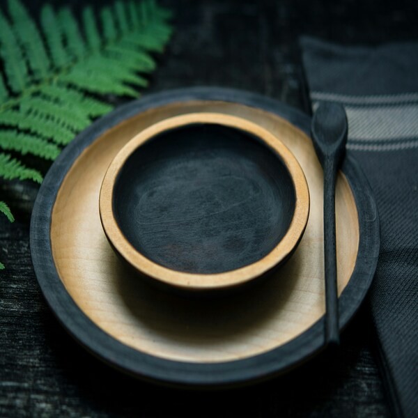 Ceramic plates and bowl